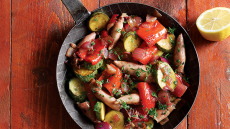 Νοστιμιές του κουτιού: Οι καλύτεροι συνδυασμοί για κονσέρβες θαλασσινών