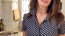 Η Δωροθέα Μερκούρη φτιάχνει χειροποίητα νιόκι υψηλού επιπέδου