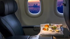 Ρωσική αεροπορική εταιρεία κάνει delivery τα γεύματά της