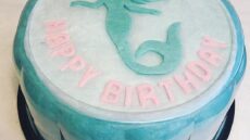 Εντυπωσιακές τούρτες φτιαγμένες αποκλειστικά από μαλλί της γριάς