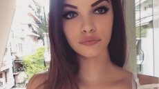 Τζένη Καζάκου: Η εγγονή της Τζένης Καρέζη είναι ερωτευμένη με τραγουδιστή 