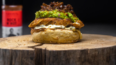 Burger με κοτόπουλο αλά MasterChef