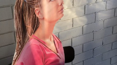 Εστιατόριο στην Αυστραλία βάζει χάρτινες φιγούρες στα άδεια τραπέζια