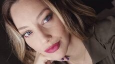 Εύα Τσάχρα: Ποζάρει αγκαλιά με τη δύο μηνών κορούλα της 