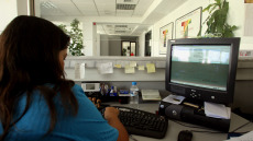 Εφορία: Ποιοι θα πληρώσουν φέτος το μισό τους εισόδημα σε φόρους