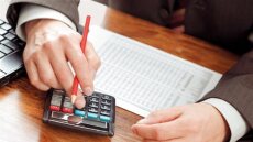 Νέα οικονομικά μέτρα: Μειώσεις προκαταβολής φόρου, βαθύτερο «κούρεμα» στα ενοίκια 