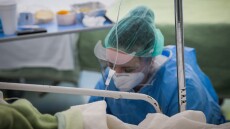 Κορωνοϊός: Όλη η διαδρομή του 21χρονου Σουηδού μέχρι να καταλήξει στα Χανιά