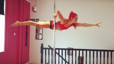 Η Βρετανία θρηνεί μία από τις σημαντικότερες αθλήτριες του pole dancing