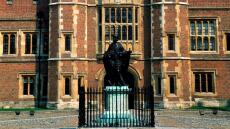 Eton College: Το κολέγιο όπου φτιάχνονται οι ηγέτες αλλάζει