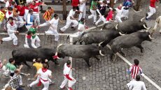 Ισπανία: Αυστηροί έλεγχοι στην Παμπλόνα μετά την ακύρωση του φεστιβάλ ταυροδρομιών του Σαν Φερμίν