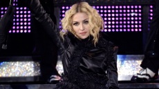 Η Μαντόνα καλεί... πνεύματα στο σπίτι της - Φωτογραφία 