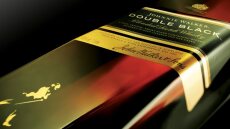 Johnnie Walker: Σε χάρτινα μπουκάλια θα κυκλοφορεί από το 2021 το διάσημο ουίσκι 