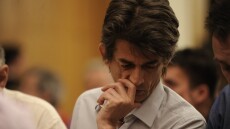 Νίκος Καρανίκας: Το Twitter του «απαντά» για την ειρωνεία στην Αρβελέρ