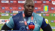 Γουίκομ: Πήρε την άνοδο στην Championship και ο Ακινφένουα έδωσε την καλύτερη συνέντευξη