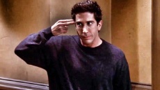 Πώς να φτιάξεις το φοβερό σάντουιτς γαλοπούλας που λάτρευε ο Ρος στα Φιλαράκια