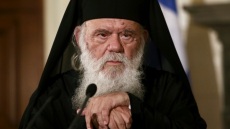 Ιερώνυμος: Συνάντηση με τους μετόχους της εταιρείας που θα διαθέσει μάσκες σε πιστούς στην Αθήνα