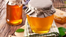Μέλι ή σιρόπι αγαύης; Ποιο υποκατάστατο ζάχαρης να επιλέξεις;  