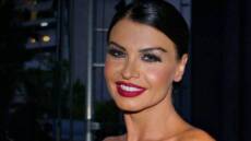 Η Νίνα Λοτσάρη δείχνει το εντυπωσιακό σπίτι της στη Βούλα