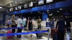 Με «χαμηλές πτήσεις» η επιβατική κίνηση τον Ιούλιο στα ελληνικά αεροδρόμια 