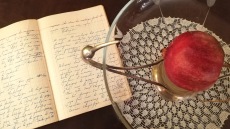 Νέα έκδοση - ντοκουμέντο εποχής: «Οι συνταγές της Λόπης» της Μιράντας Σοφιανού