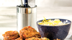 Λουκουμάδες μπακαλιάρου με λεμονάτη σπιτική μαγιονέζα