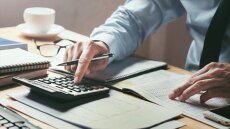 Προκαταβολή φόρου: Σήμερα θα φανεί ποιοι δικαιούνται μειώσεις 30%-100%