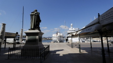 Γαλλία: Υποχρεωτική η μάσκα στο Σεν Τροπέ για ένα μήνα