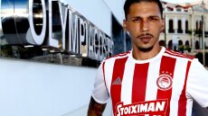 Βίντεο: Η συγκίνηση του Χολέμπας για την επιστροφή του στον Ολυμπιακό