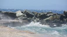 Ρίο: Παρασύρθηκαν από ρεύματα ενώ κολυμπούσαν και τους περισυνέλεξε φέρι μπότ