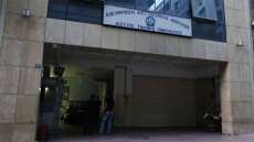 Κρατούμενος στο ΑΤ Ομόνοιας θετικός στον κορωνοϊό - Σε καραντίνα αστυνομικοί και κρατούμενοι 