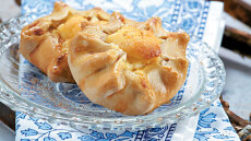 Καλτσούνια με ανθότυρο