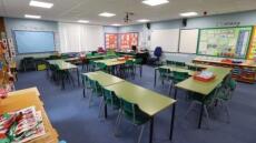 Κορωνοϊός: Με ανησυχίες και «αυτοσχεδιασμό» επιστρέφουν στα σχολεία οι μαθητές στην Ευρώπη 