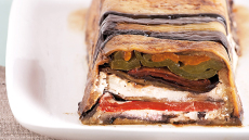 Τερίνα μελιτζάνας με πιπεριές