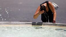 Καιρός: Ζέστη και υγρασία αυξάνουν τον δείκτη δυσφορίας