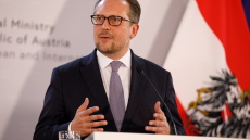 Ματαιώνεται η επίσκεψη του Αυστριακού ΥΠΕΞ στην Ελλάδα - Θετικός στον ιό συνεργάτης του