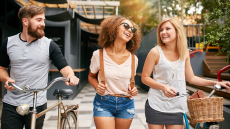 Ποδήλατο ή περπάτημα; Τι παραπάνω κερδίζουν όσοι επιλέγουν το πρώτο