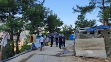 Σάμος: Απομακρύνονται σκηνές από το κέντρο φιλοξενίας - Φόβοι για επεισόδια