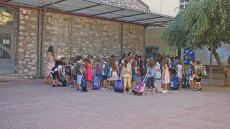 Ανοίγουν τα σχολεία σήμερα:  Όλα όσα πρέπει να γνωρίζουν μαθητές, γονείς και καθηγητές