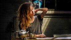 Πόνος στον αυχένα: Έξι αποτελεσματικοί τρόποι που ανακουφίζουν