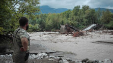 Κραυγή αγωνίας απ' όσους έμειναν στην Οξυά - Γιατί δεν φύγαμε