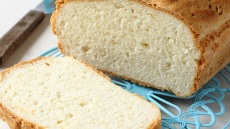 Εύκολο σπιτικό ψωμί χωρίς γλουτένη