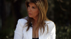 Κατερίνα Στανίση στο protothema.gr: «Η μουσική της Λένας Πλάτωνος είναι ξένη σε μένα αλλά μού αρέσει να τολμάω»