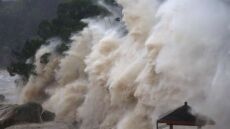 Φιλιππίνες: Τουλάχιστον 16 νεκροί από το πέρασμα του τυφώνα «Γκόνι» 