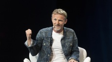 Στέγη Ιδρύματος Ωνάση: Τζο Νέσμπο, θέατρο και ζωντανές μεταδόσεις στο νέο διαδικτυακό πρόγραμμά της 