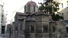 Καπνικαρέα: Πώς πήρε το όνομά του το ιστορικό εκκλησάκι της Αθήνας