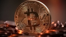 Bitcoin: Τα 19.000 δολάρια άγγιξε σήμερα η τιμή του, για πρώτη φορά μέσα σε 3 χρόνια