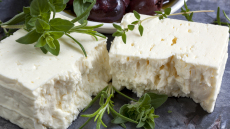 Ξέρεις το μυστικό για να διατηρήσεις τη φέτα για μήνες;