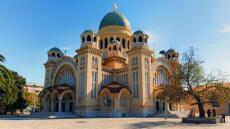 Πάτρα: Με κλειστές τις πόρτες της εκκλησίας η λειτουργία του Αγίου Ανδρέα 