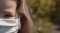 Κορωνοϊός – Μετάδοση: Οι «αθώοι» φορείς του ιού – Ασυμπτωματικός ο ένας στους τρεις