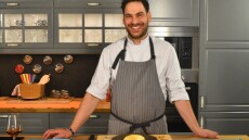 Chef Stories: Θανάσης Τσαγκλιώτης, o «μετρ» της υψηλής ζαχαροπλαστικής